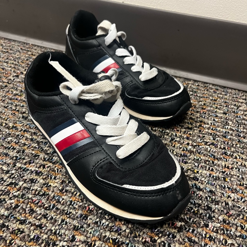 Tommy Hilfiger Kids Black Sneakers with Red and White Accents